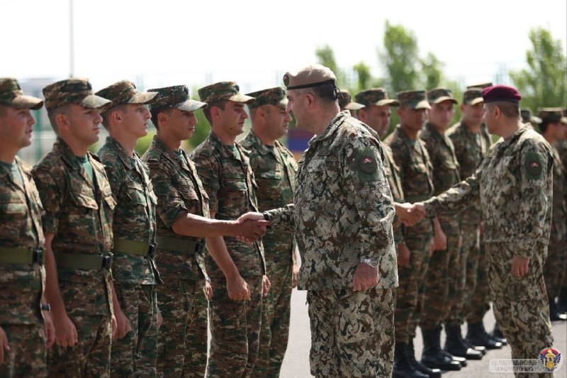 В Горисе генерал-лейтенант Эдвард Асрян принял присягу сержантов ВС Армении