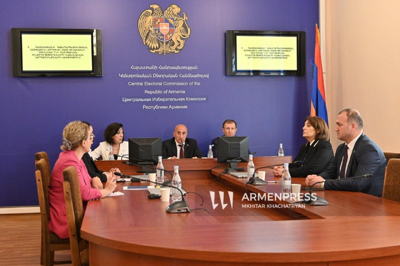 Выборы в Горисе: ЦИК Армении предложил пересчет голосов на всех участках