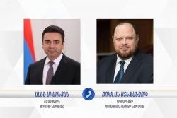 Ален Симонян обсудил с главой Верховной Рады будущее межпарламентского сотрудничества