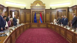 Горис: Урсула фон дер Ляйен пообещала открыть рынок ЕС для армянских товаров в случае закрытия РФ